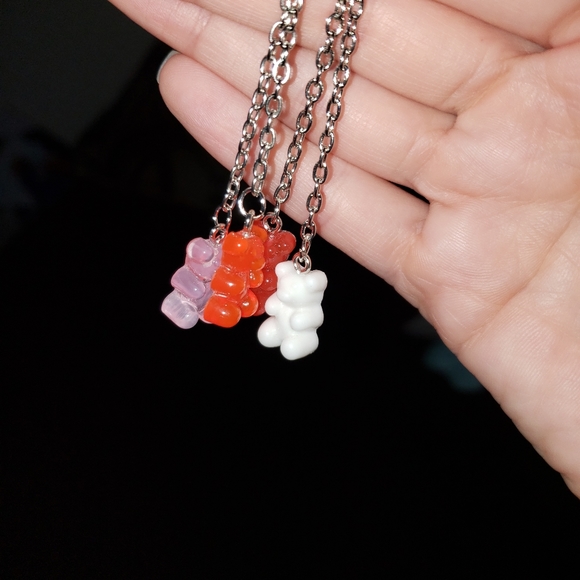 Gummy bear charm dangle earrings - Picture 3 of 7